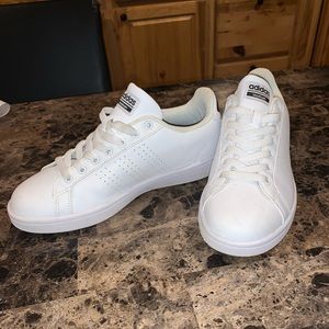 Adidas Cloudfoam Sneakers 🤍